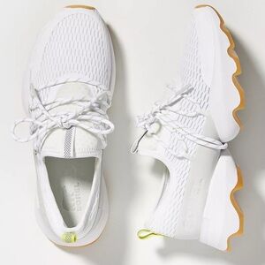 SOREL WOMEN'S KINETICT™ IMPACT LACE
SNEAKER size 7